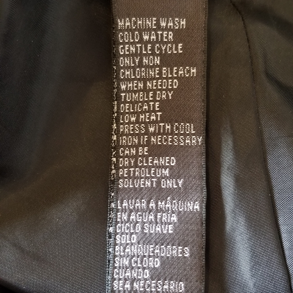 Dress - Picture 8 of 8